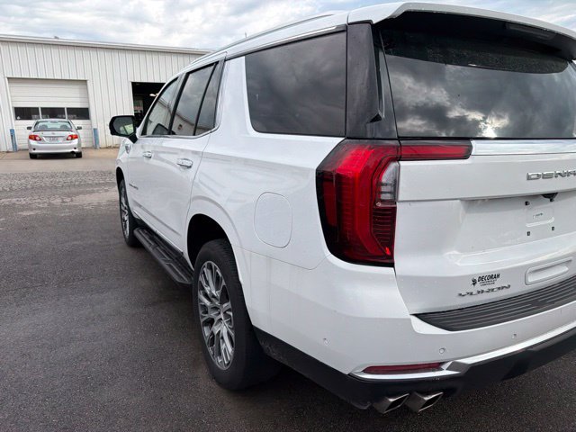 Used 2025 GMC Yukon Denali AWD/4WD image 17