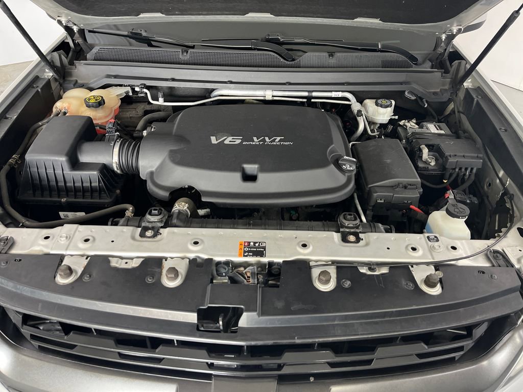 Used 2018 Chevrolet Colorado Z71 AWD/4WD image 9