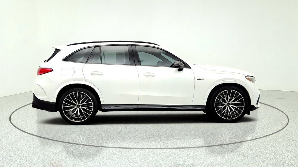 Used 2024 Mercedes-Benz GLC 43 AMG 4MATIC image 4