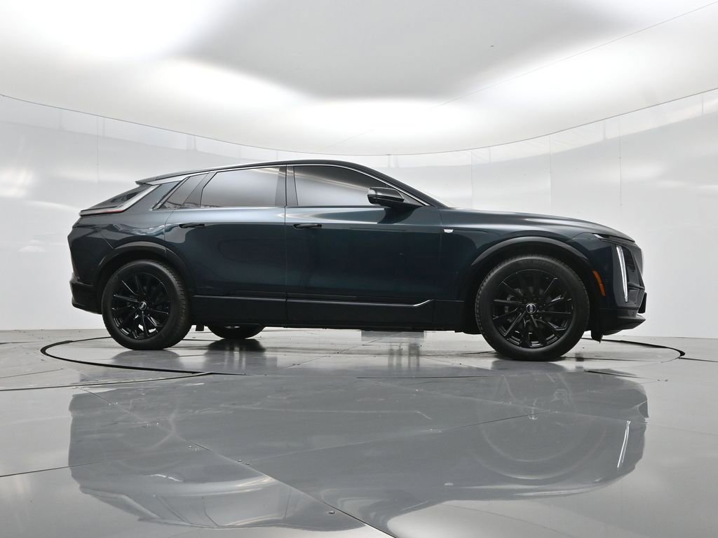 Used 2024 Cadillac Lyriq Sport image 46