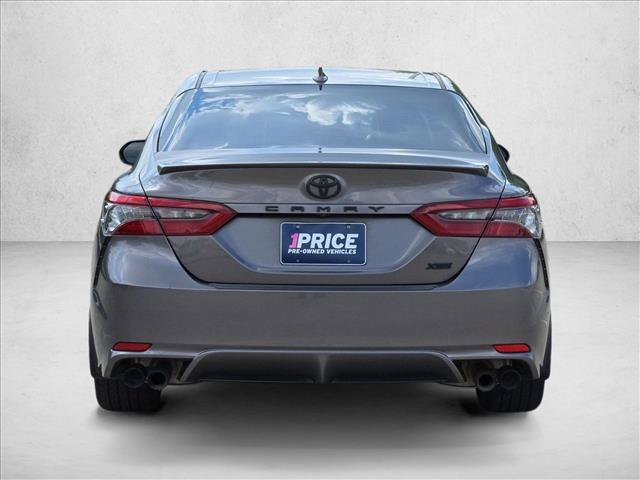 Used 2022 Toyota Camry XSE FWD image 7