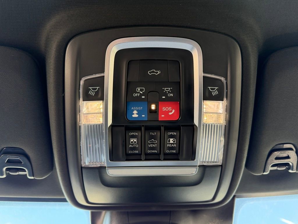 Used 2022 RAM 2500 Limited AWD/4WD image 29