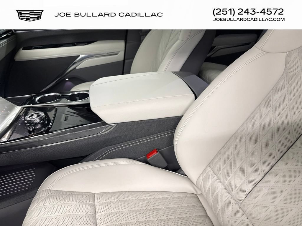 New 2026 Cadillac Escalade IQL Luxury w/ LPO, Floor Liner Package AWD/4WD image 41