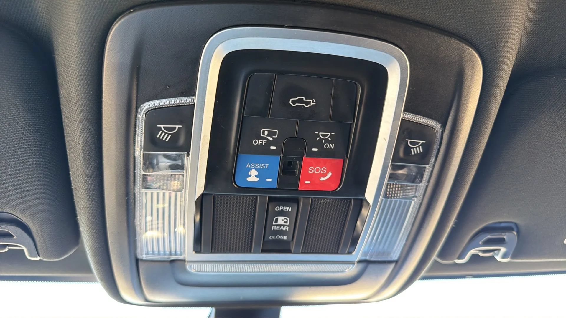 Used 2023 RAM 3500 Laramie AWD/4WD image 76