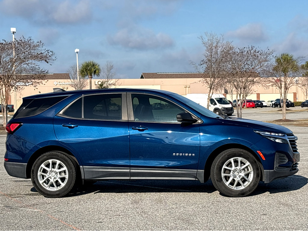 Used 2023 Chevrolet Equinox LS w/ LS Convenience Package image 23