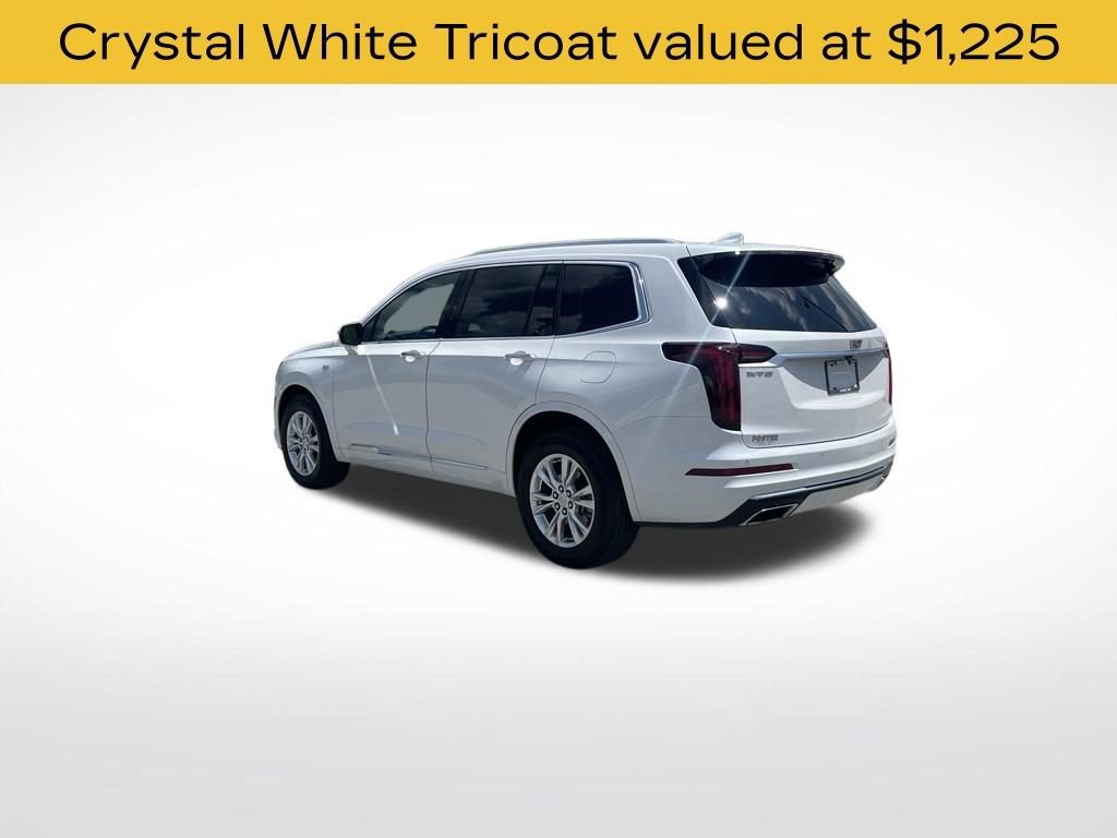Certified 2025 Cadillac XT6 Luxury FWD image 3