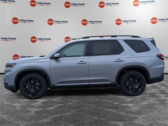 New 2025 Honda Pilot Touring image 8
