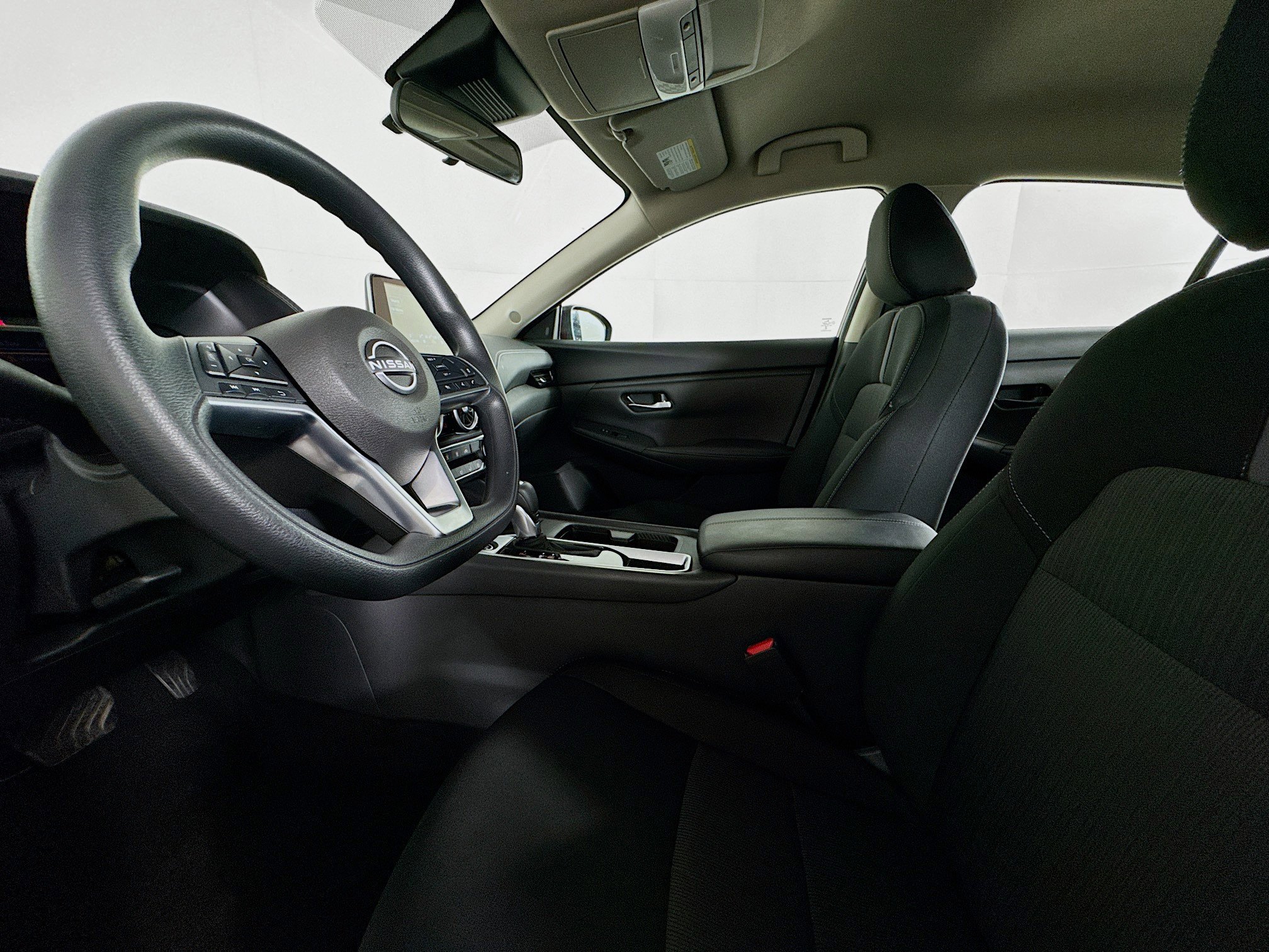 Used 2025 Nissan Sentra SV image 21