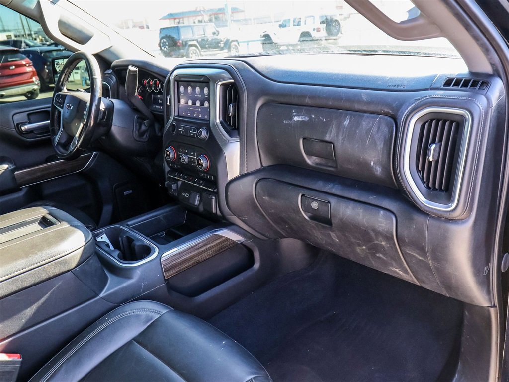 Used 2020 Chevrolet Silverado 1500 LT Trail Boss w/ Midnight Edition image 13