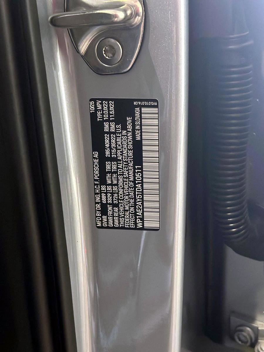 Certified 2026 Porsche Cayenne E-Hybrid image 33