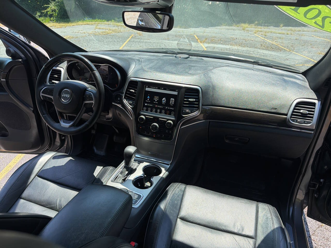 Used 2018 Jeep Grand Cherokee Overland AWD/4WD image 23
