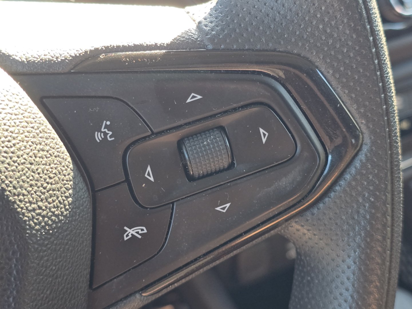 Certified 2022 Chevrolet TrailBlazer LT w/ Convenience Package FWD image 13