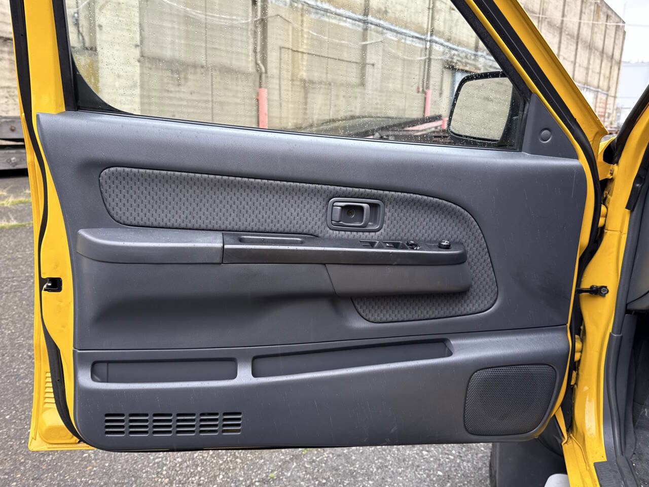 Used 2002 Nissan Xterra 4WD S/C image 29