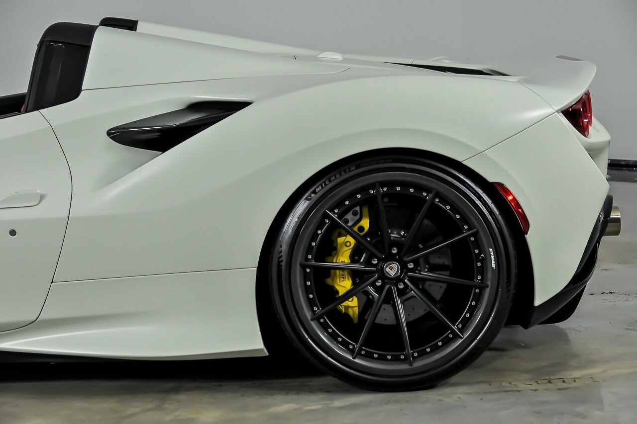 Used 2022 Ferrari F8 Tributo image 9