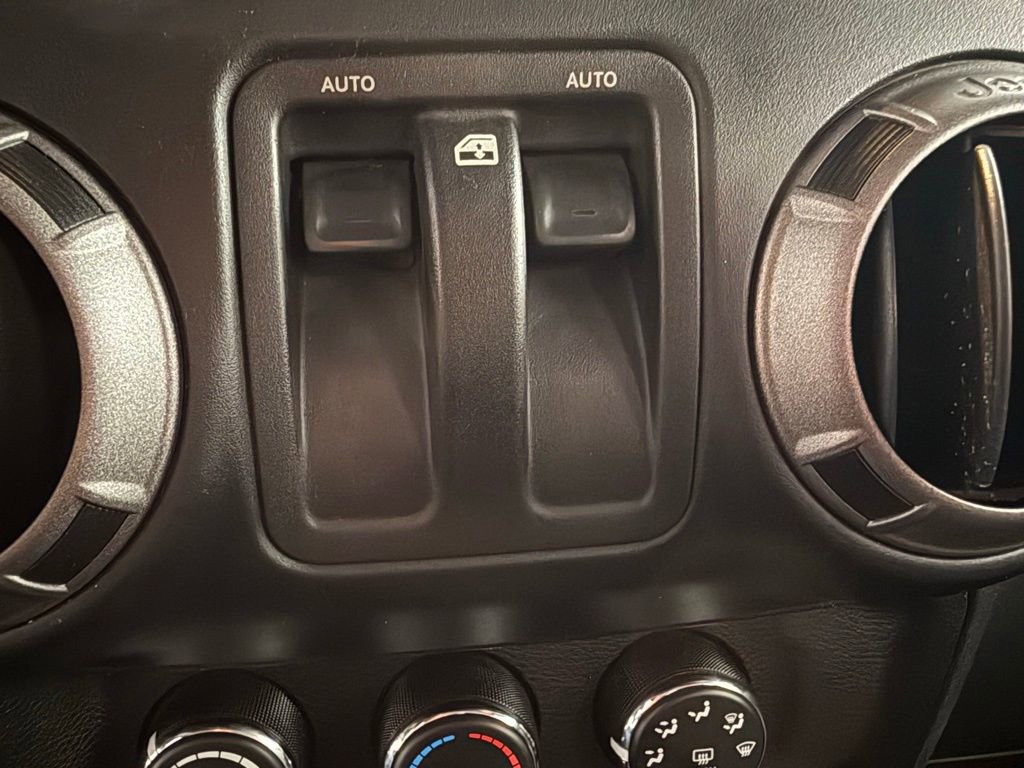 Used 2017 Jeep Wrangler Sport image 22