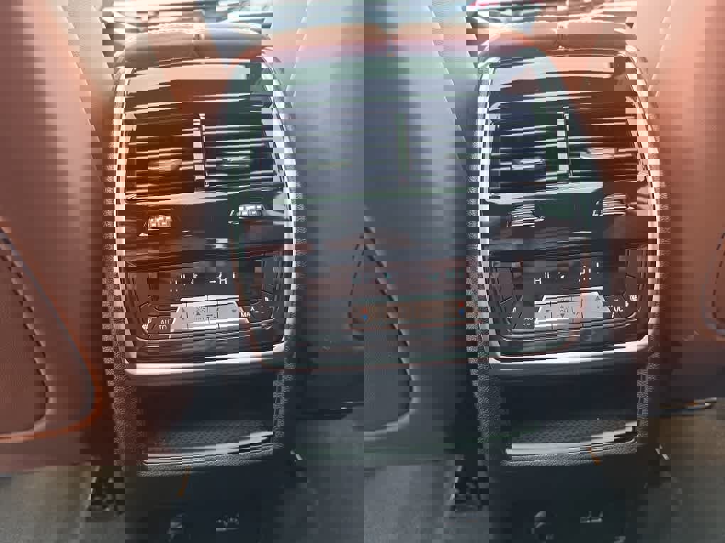 Used 2026 BMW X7 M60i image 31