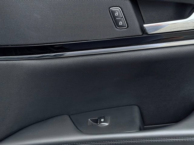 Used 2022 Lincoln Nautilus Reserve AWD/4WD image 19