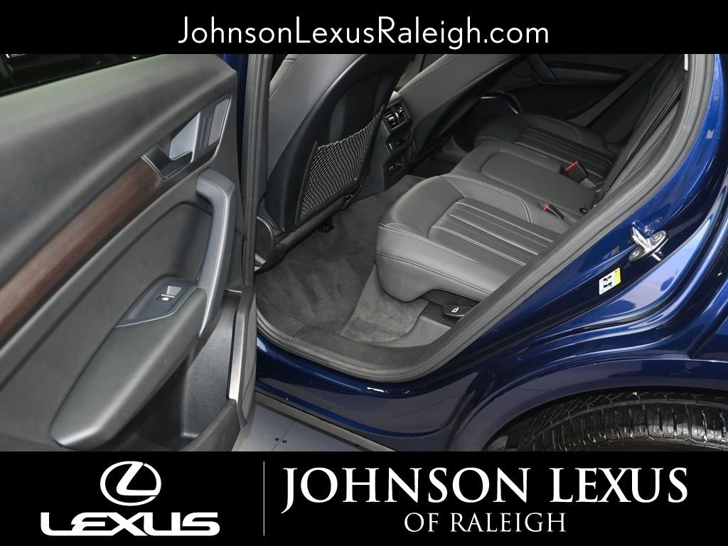 Used 2021 Audi Q5 2.0T Premium w/ Convenience Package image 12