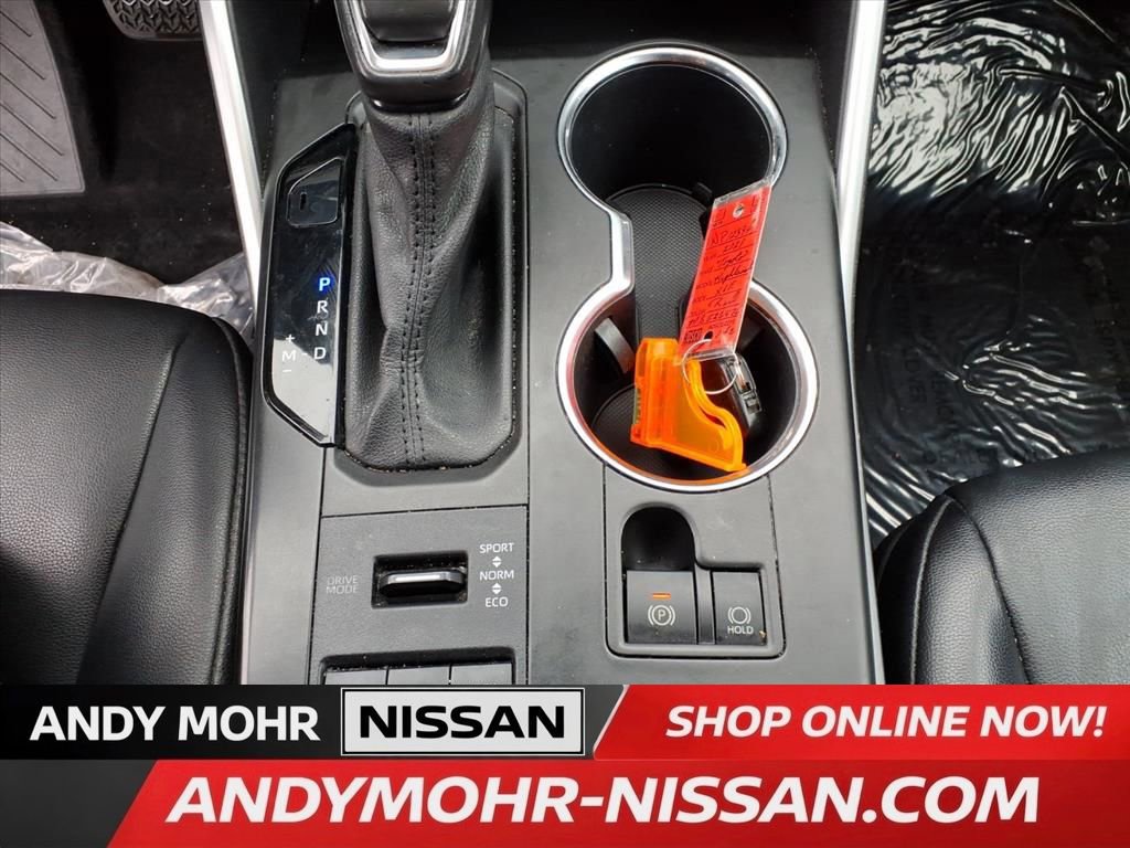 Used 2021 Toyota Highlander XLE image 24