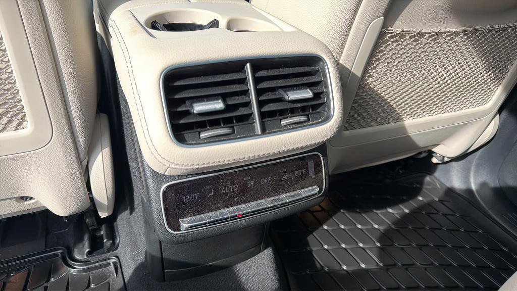 Used 2024 Mercedes-Benz GLS 450 4MATIC image 17