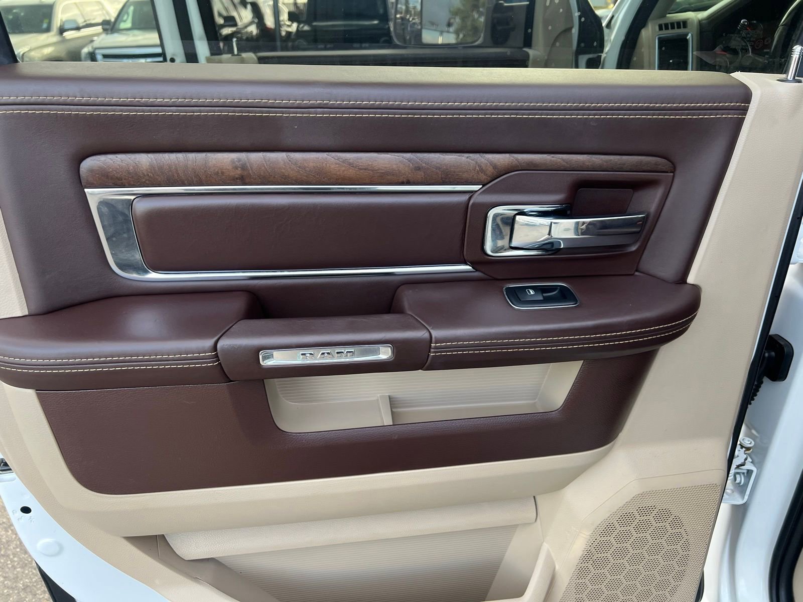 Used 2017 RAM 3500 Laramie Longhorn w/ Convenience Group image 31