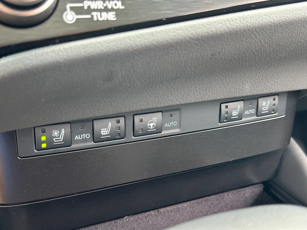 Used 2024 Lexus ES 300h w/ Premium Package FWD image 31