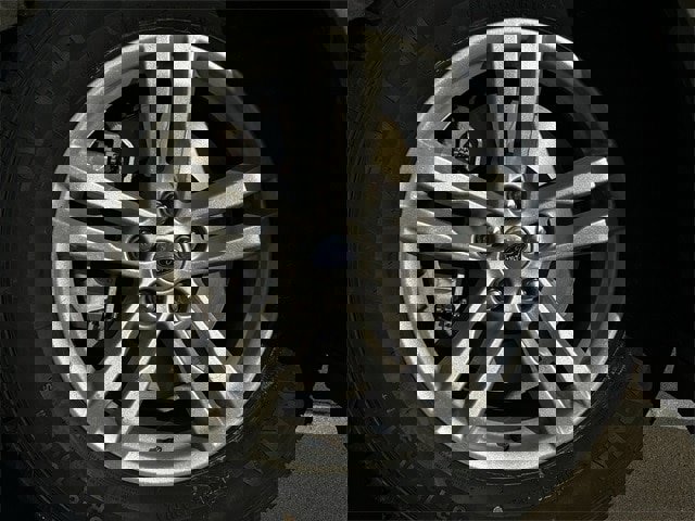 Used 2023 Ford Explorer XLT image 10