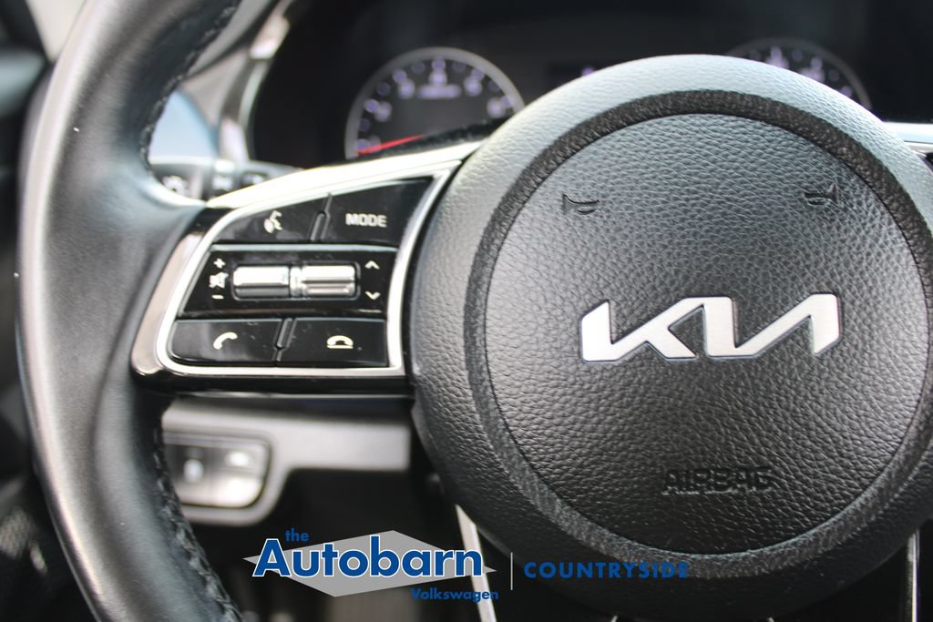 Used 2023 Kia Seltos S w/ Navigation Package AWD/4WD image 12