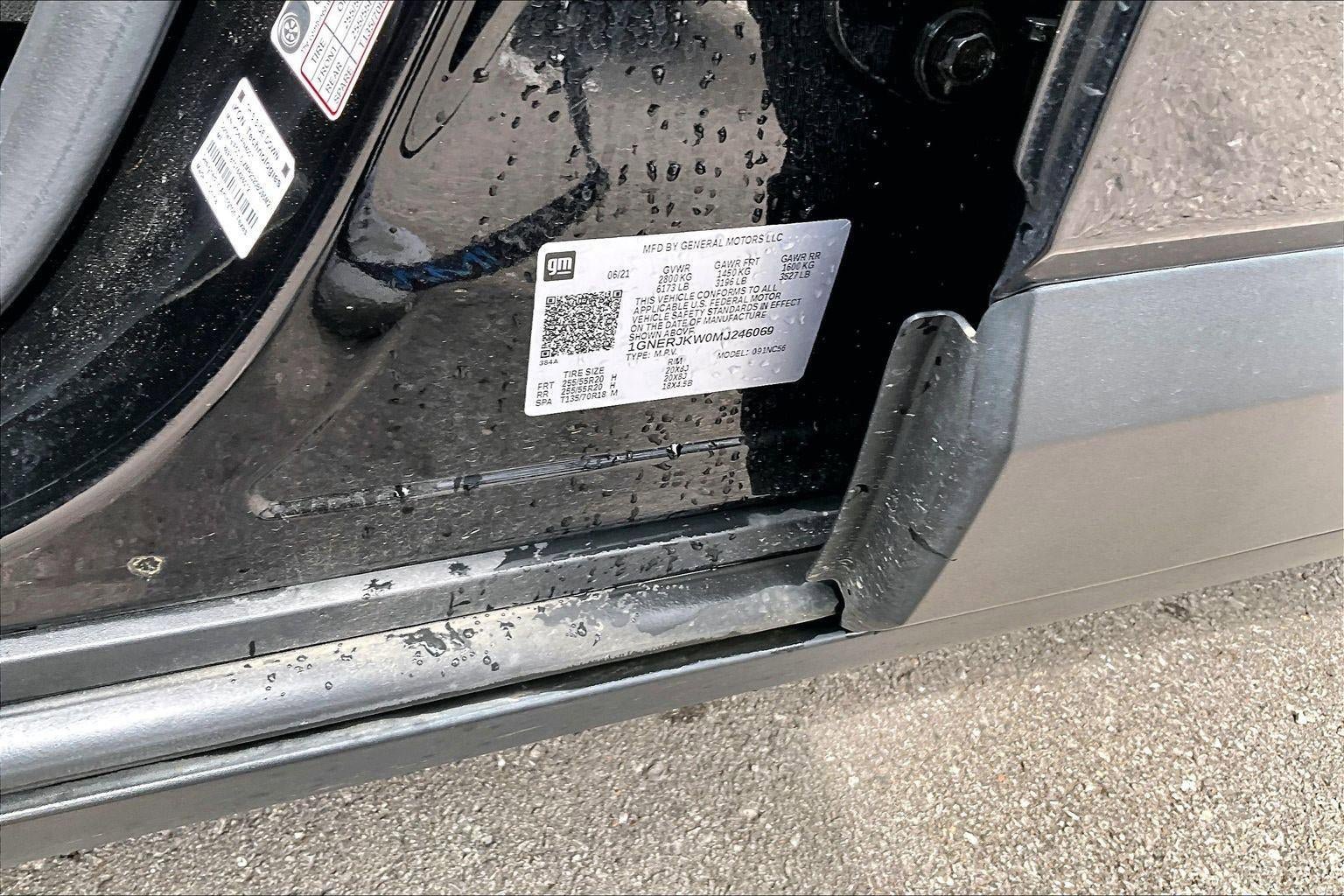 Used 2021 Chevrolet Traverse RS w/ LPO, Floor Liner Package FWD image 30