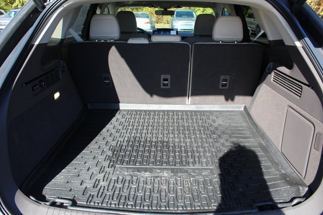 Certified 2023 Lincoln Nautilus Reserve w/ Equipment Group 201A image 5