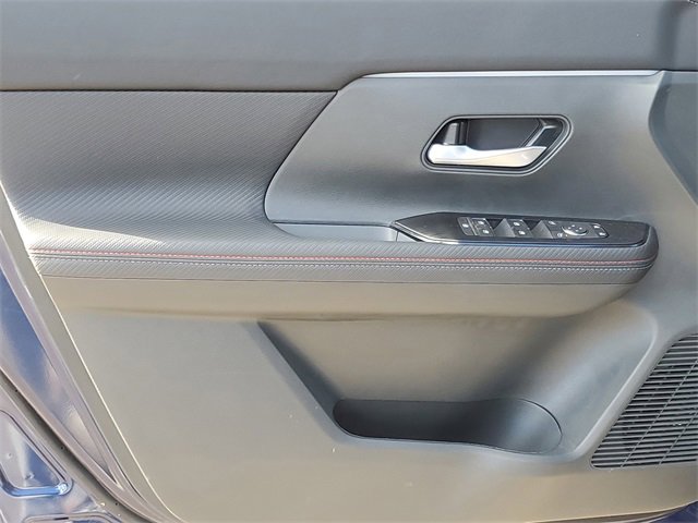 New 2026 Nissan Kicks SR image 23