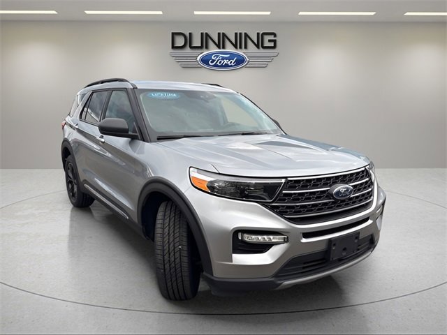 Used 2023 Ford Explorer XLT image 4