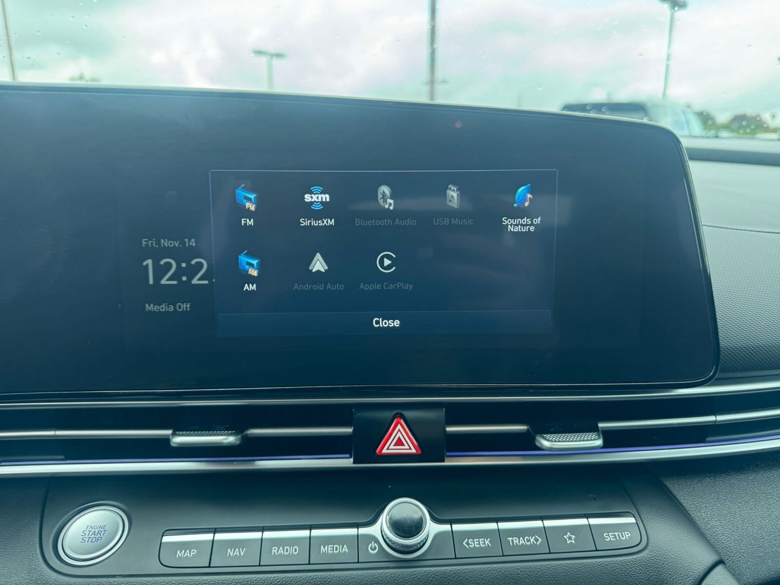 Used 2025 Hyundai Elantra SEL image 21