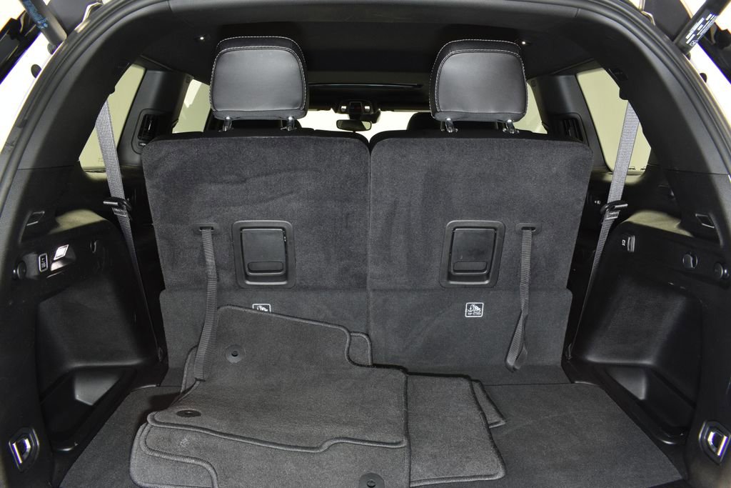 Used 2023 Jeep Grand Cherokee L Laredo image 27