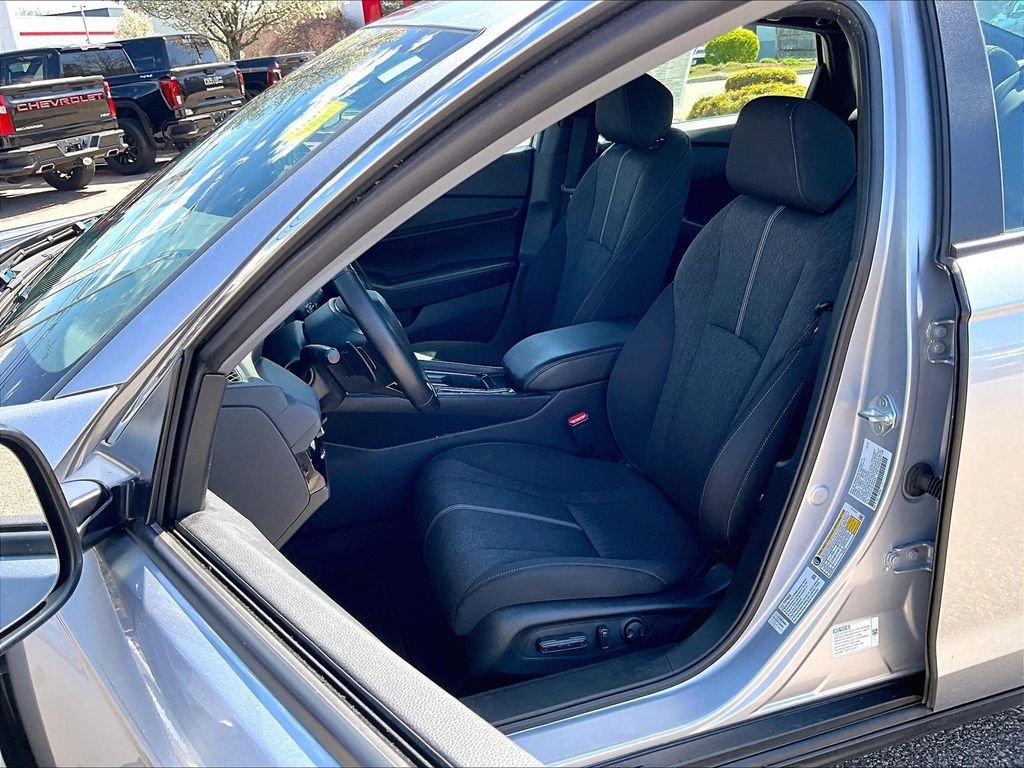 Used 2023 Honda Accord Sport image 10