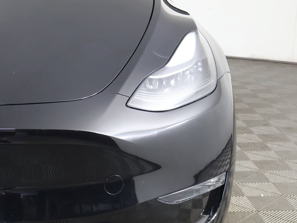 Used 2023 Tesla Model Y Long Range AWD/4WD image 16