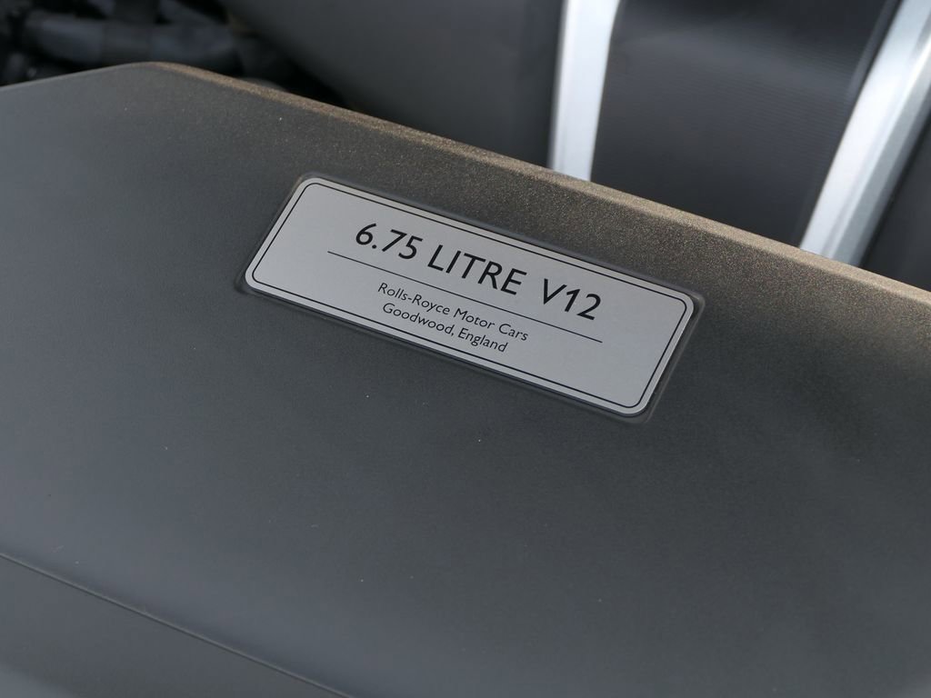 Used 2022 Rolls-Royce Cullinan image 40