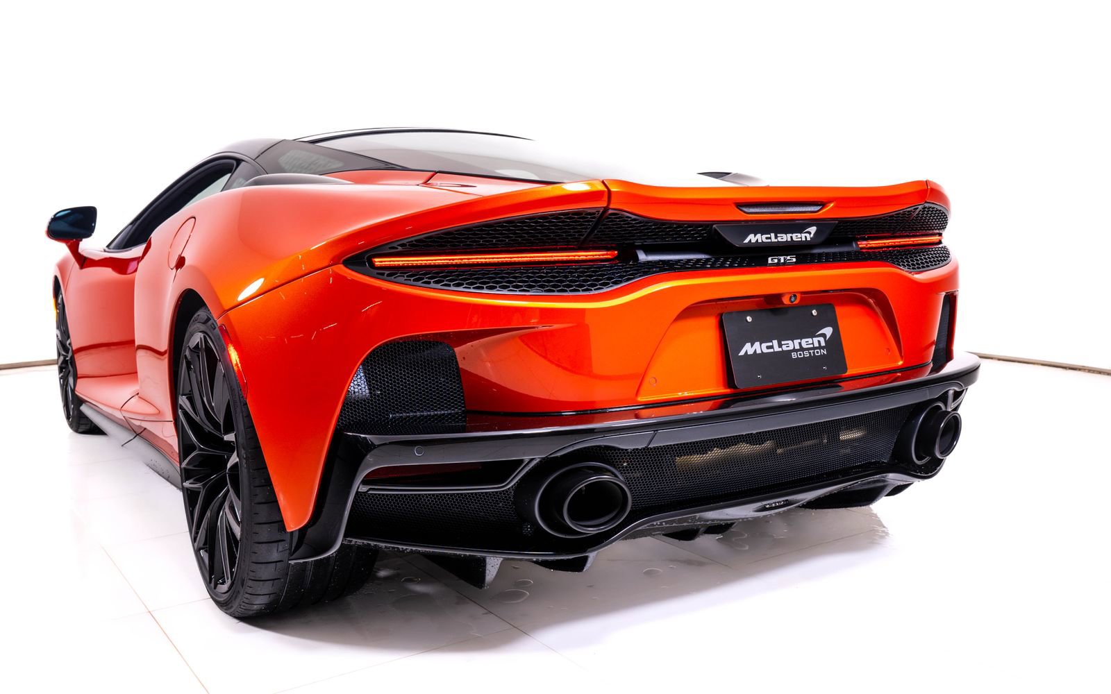 New 2026 McLaren GTS RWD image 11