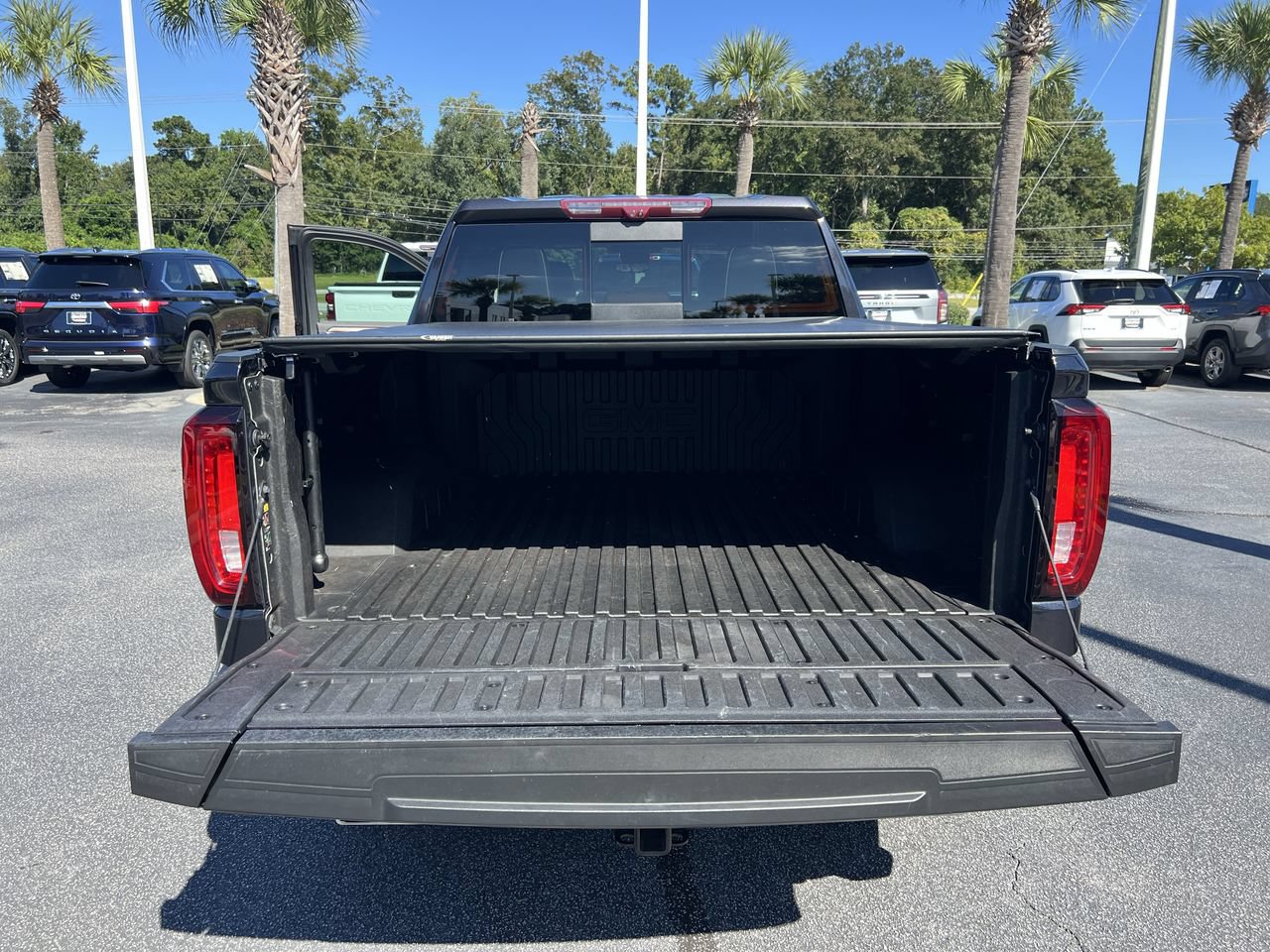 Used 2023 GMC Sierra 1500 Denali Ultimate AWD/4WD image 34