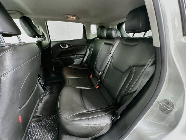 Used 2022 Jeep Compass Trailhawk w/ Trailhawk Convenience Group AWD/4WD image 24