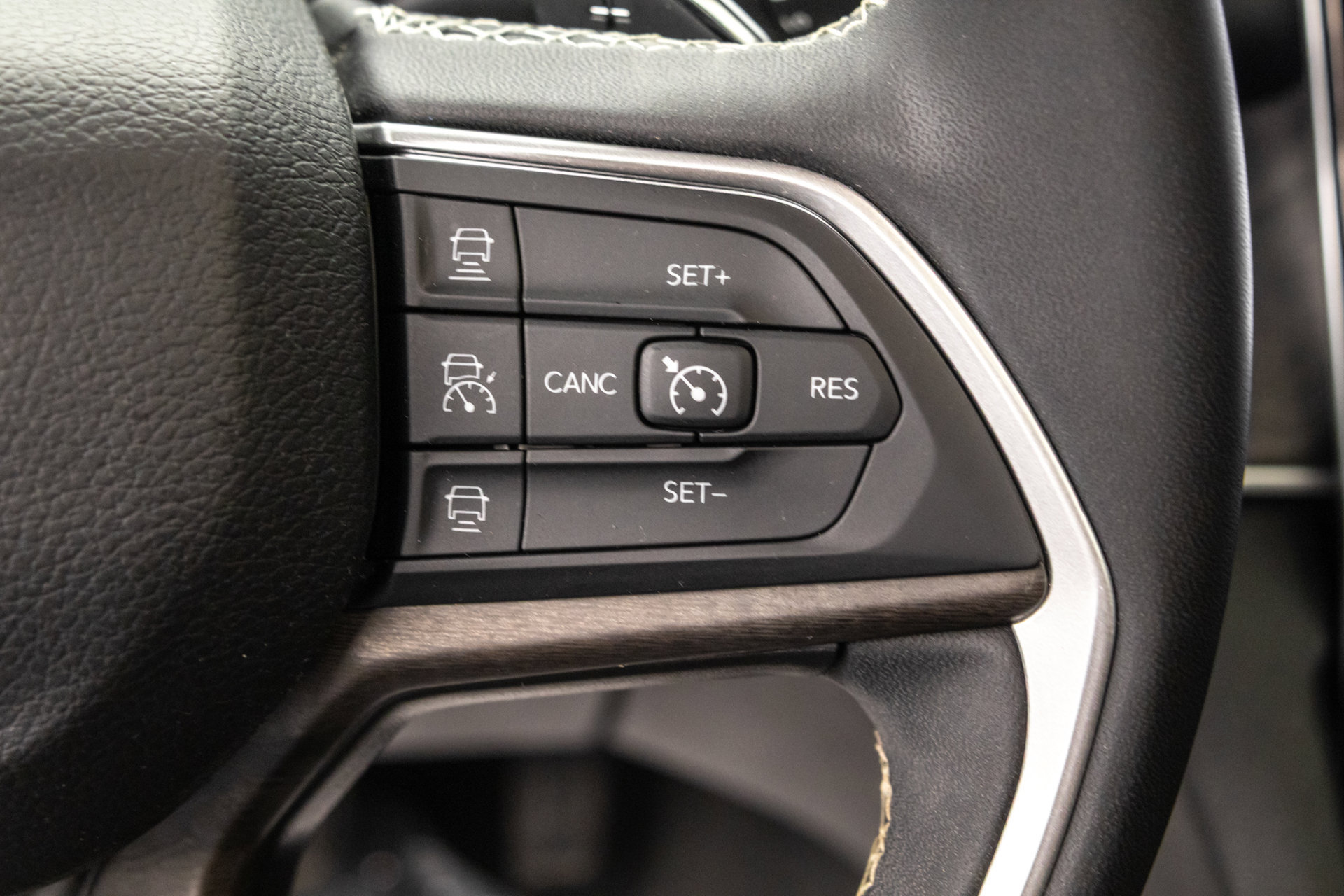 Used 2023 Jeep Grand Cherokee 4WD 4xe image 21