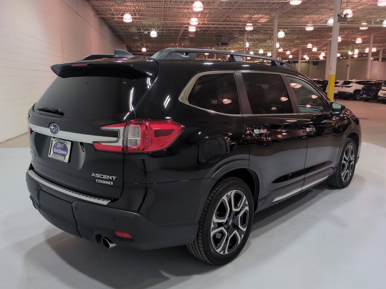 Used 2024 Subaru Ascent Touring AWD/4WD image 3