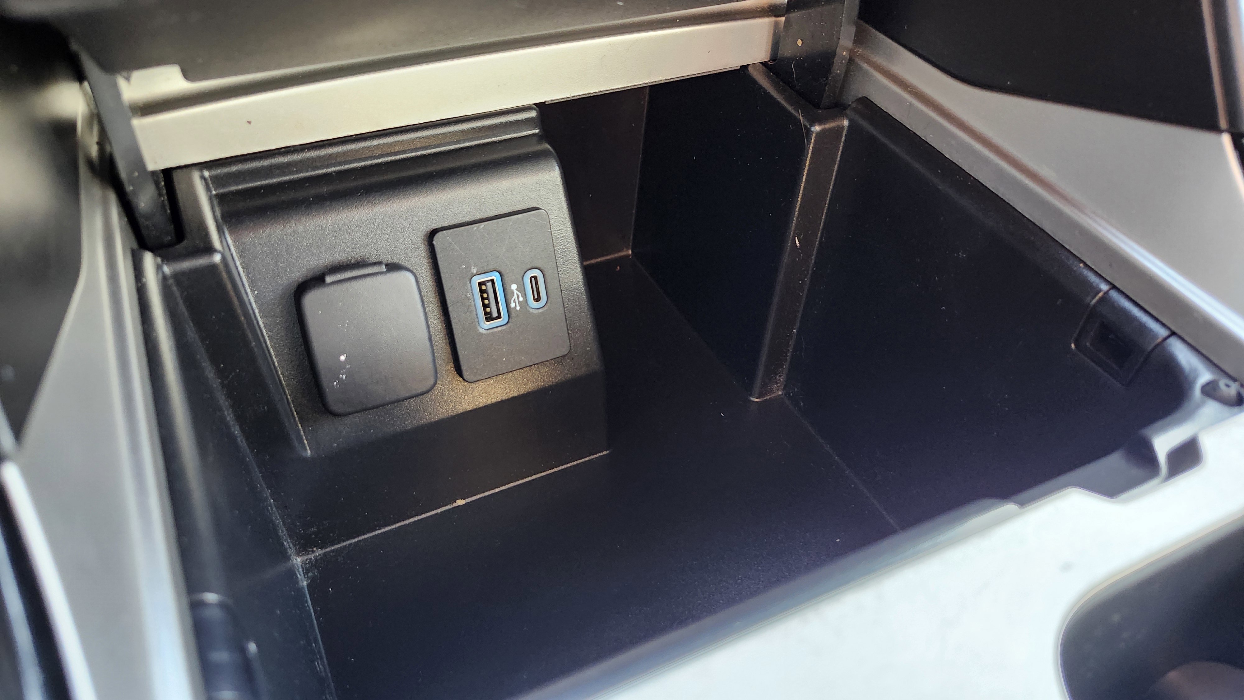 Used 2021 Ford Explorer ST w/ Equipment Group 401A image 36