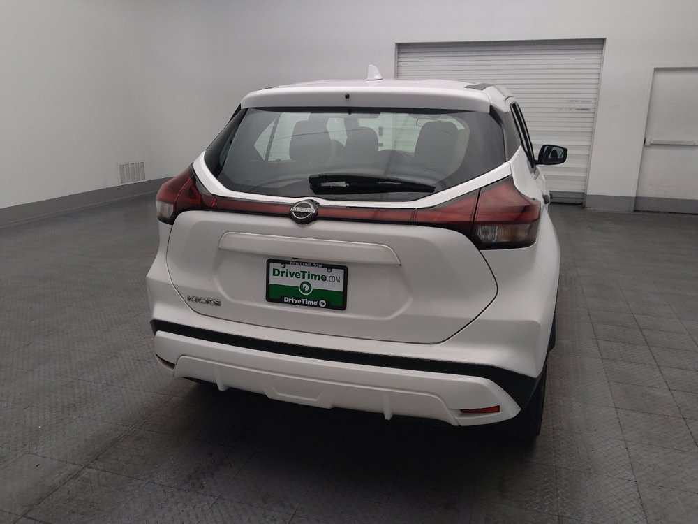 Used 2022 Nissan Kicks S image 7