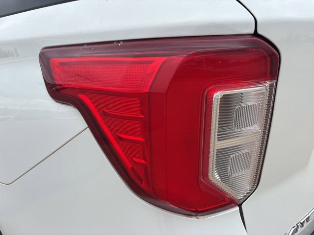 Used 2021 Ford Explorer Limited w/ Equipment Group 301A RWD image 11