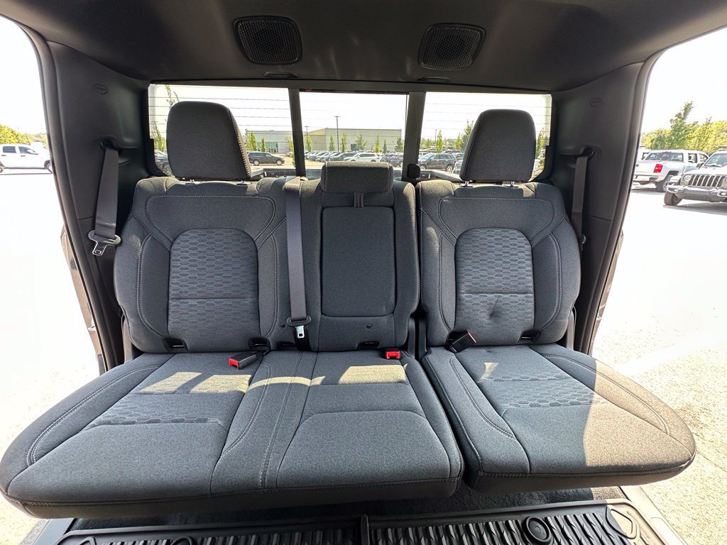 New 2026 RAM 1500 Big Horn AWD/4WD image 34