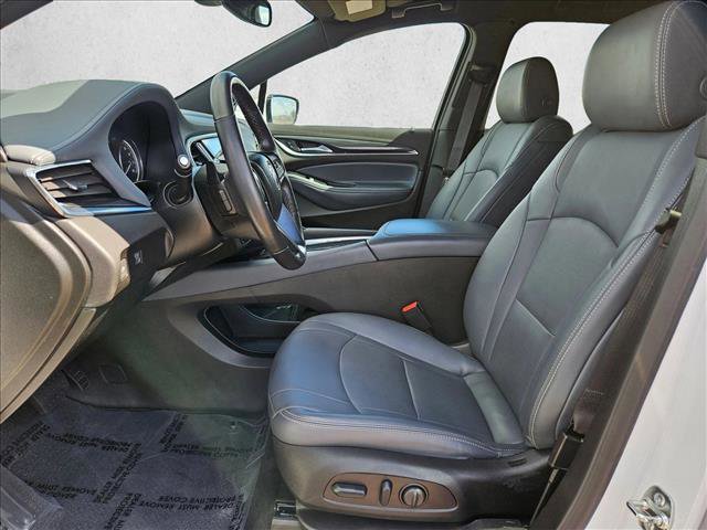 Used 2024 Buick Enclave Essence image 21