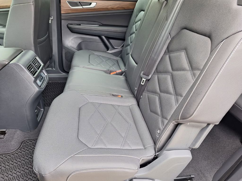 New 2026 Volkswagen Atlas SE image 21