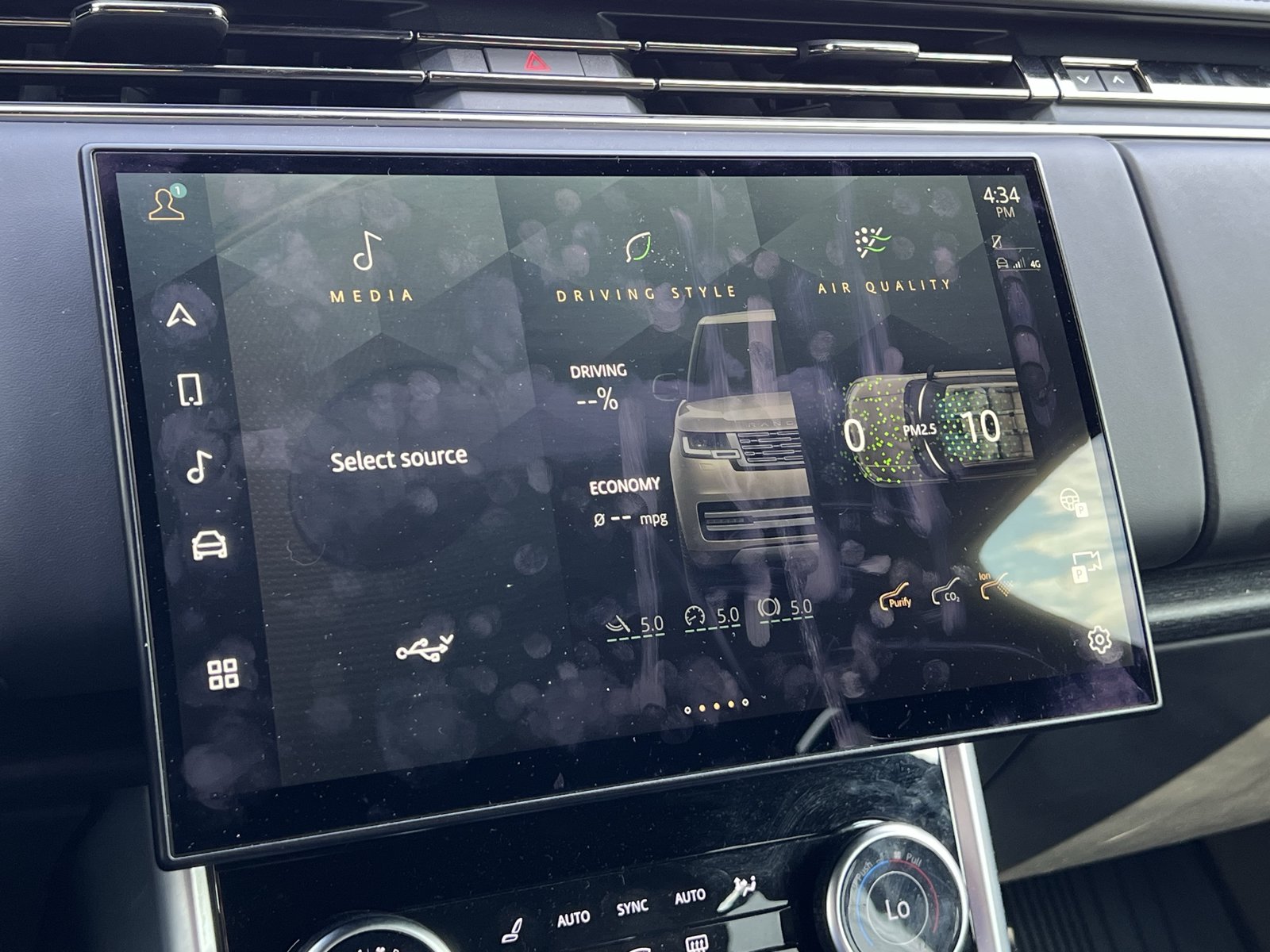 Used 2023 Land Rover Range Rover SE AWD/4WD image 22