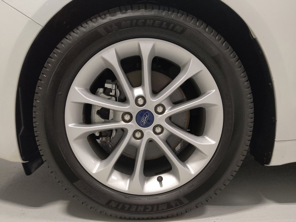 Used 2020 Ford Fusion SE FWD image 31